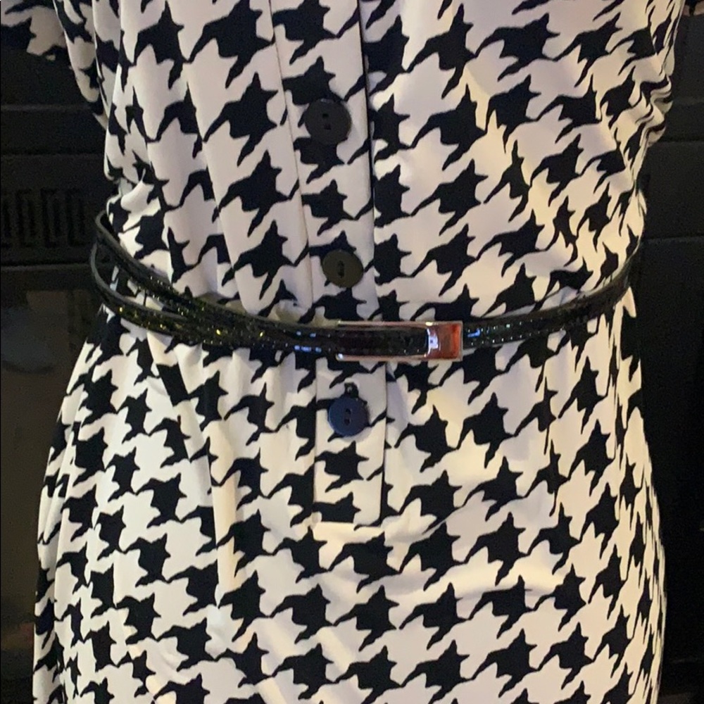 Dress - Picture 3 of 5